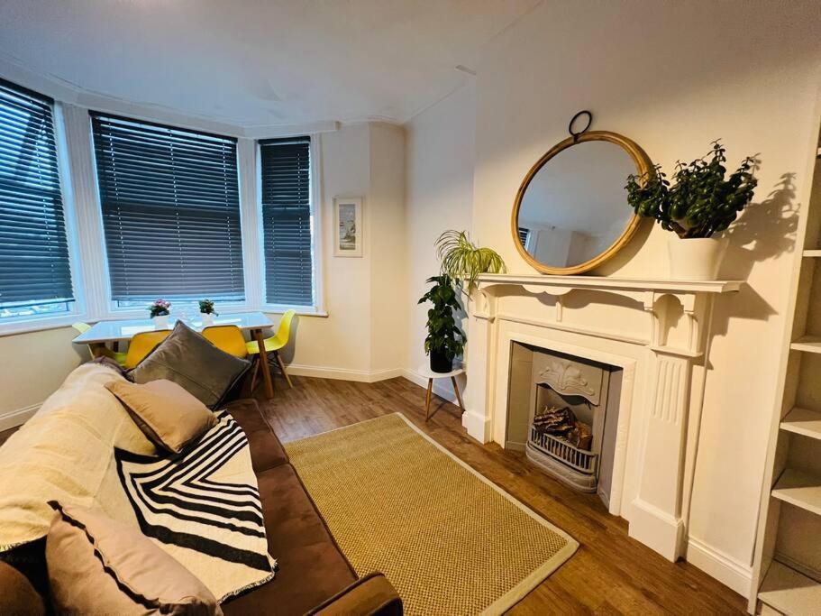 Beautiful Space Stylish And Modern! Perfect Location 블랙풀 외부 사진