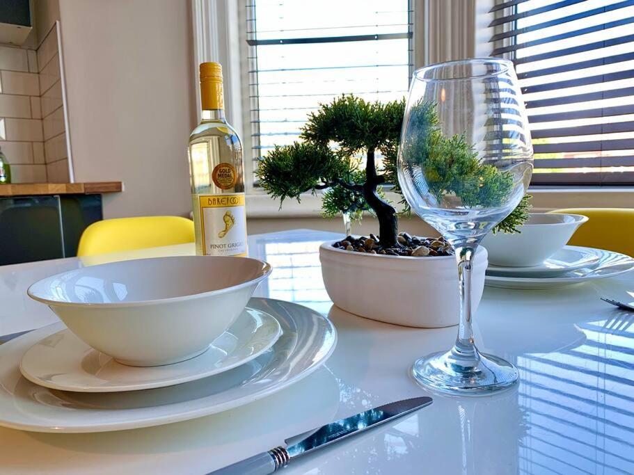 Beautiful Space Stylish And Modern! Perfect Location 블랙풀 외부 사진